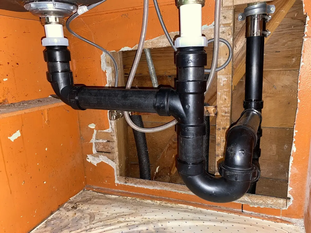 Professional Pipe Bursting equipment and tools on the job in Niceville